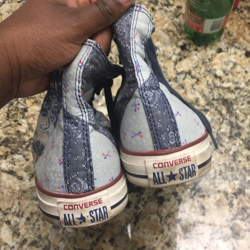 Converse - Picture 4 of 5